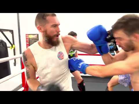 Thaiholics Training Session - Road to TFP 3